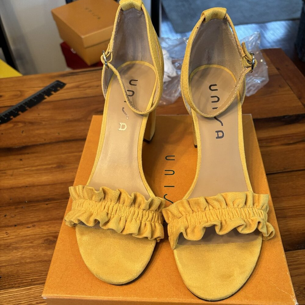 Unisa yellow pumps